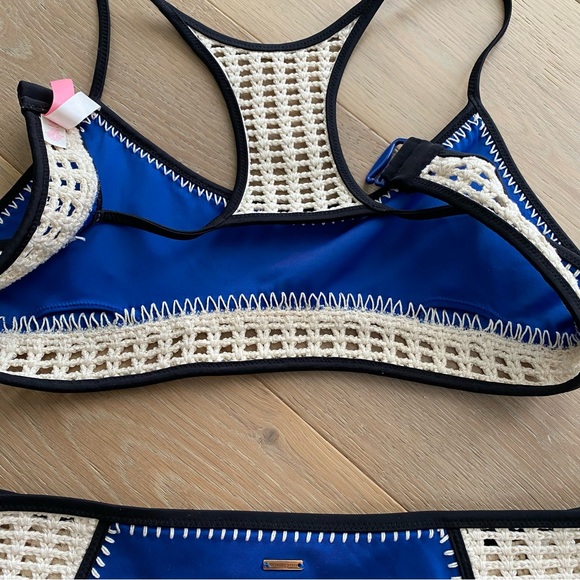 Victoria’s Secret Bikini - Picture 6 of 9